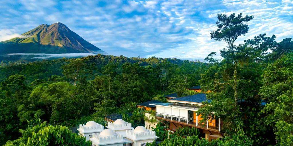 Hotel with Arenal volcano in the background